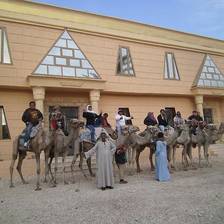 Pyramids Luxor Hotel & Spa Bagian luar foto