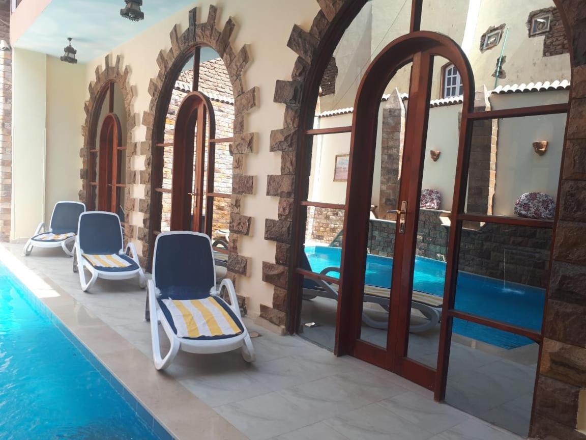 Pyramids Luxor Hotel & Spa Bagian luar foto