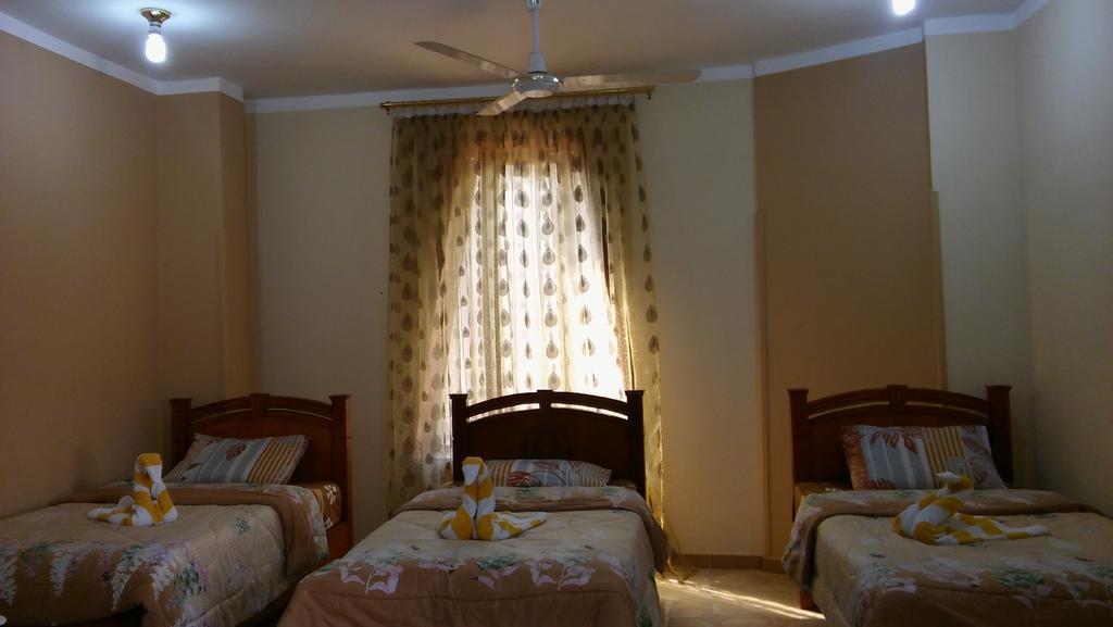 Pyramids Luxor Hotel & Spa Bagian luar foto