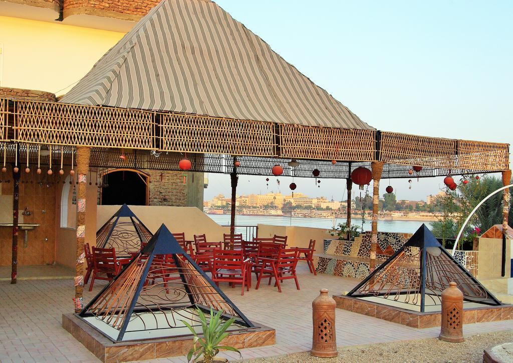 Pyramids Luxor Hotel & Spa Bagian luar foto