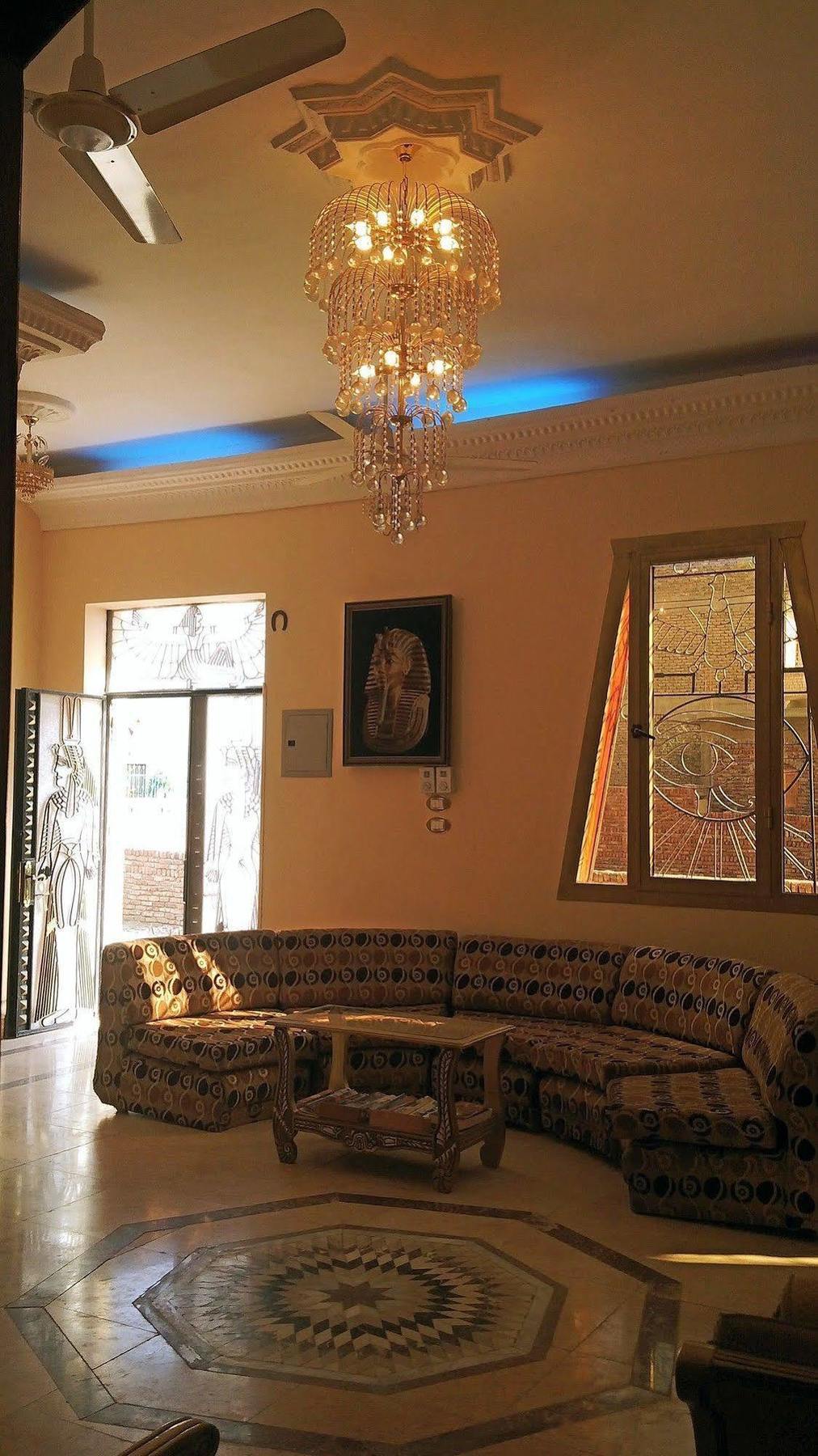 Pyramids Luxor Hotel & Spa Bagian luar foto